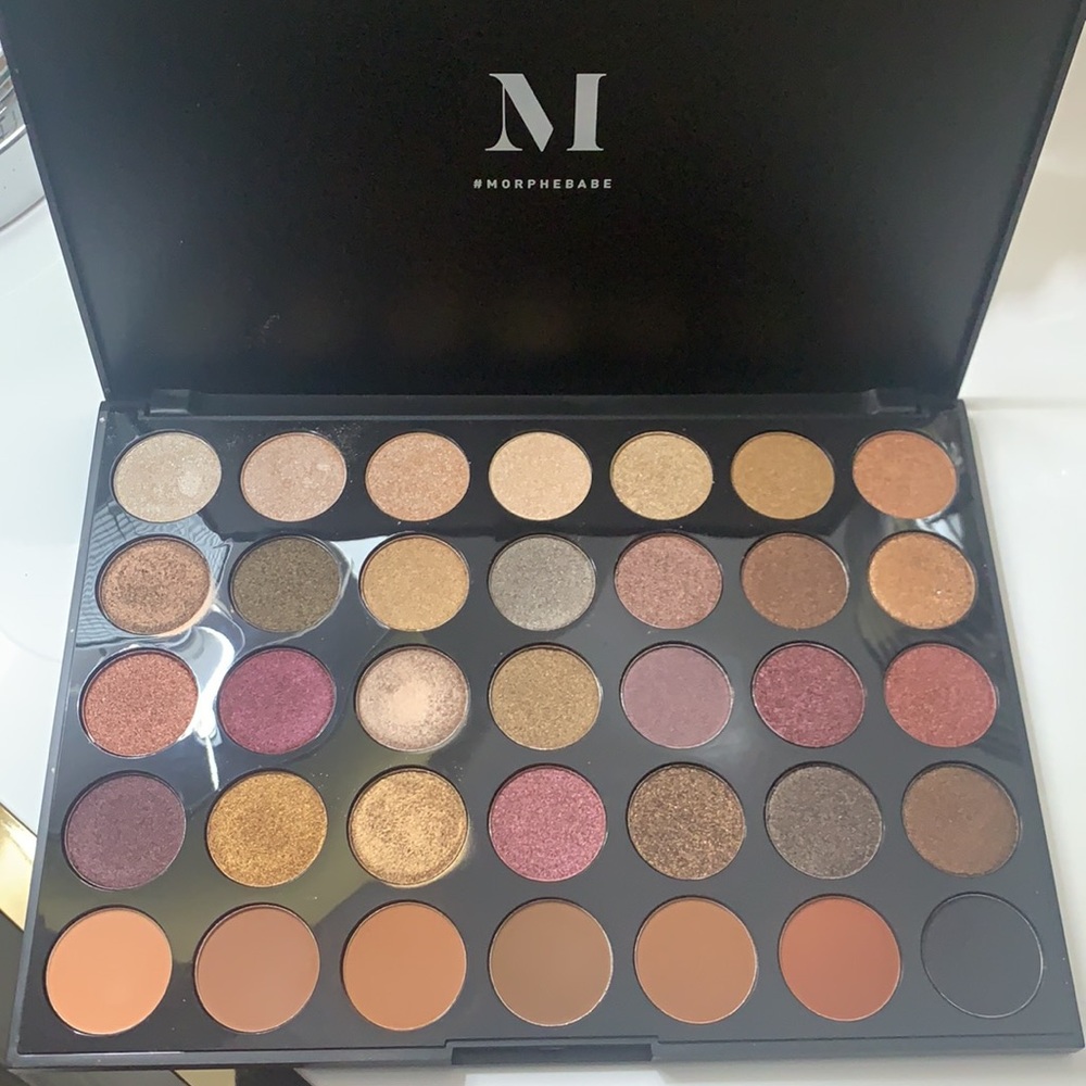 Morphe Eyeshadow Palette 35F Fall Into Frost